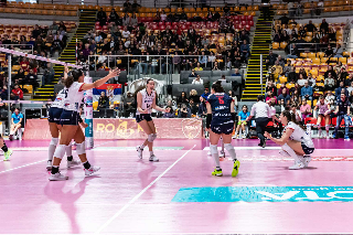 Serie A1 volley femminile - Chieri conquista la Capitale (0-3 a Roma)